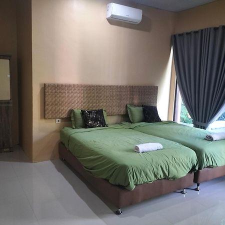 Villa Il Nido Batulayar Lajor Room photo